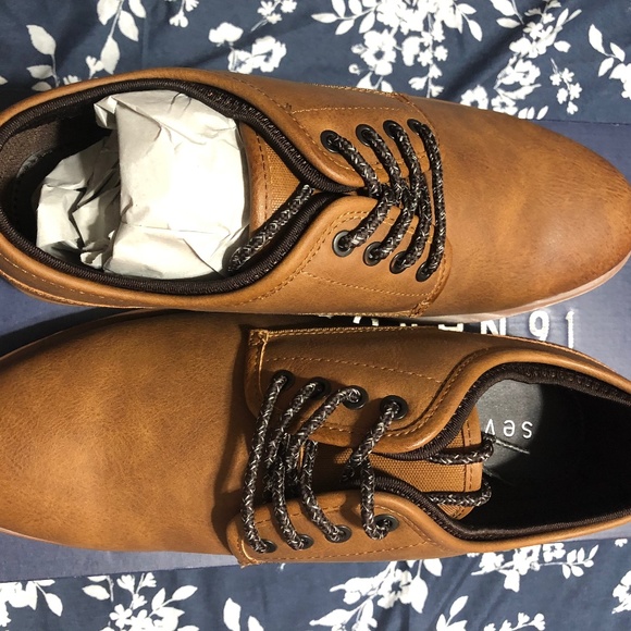 Brown dress shoes for men - Picture 1 of 3